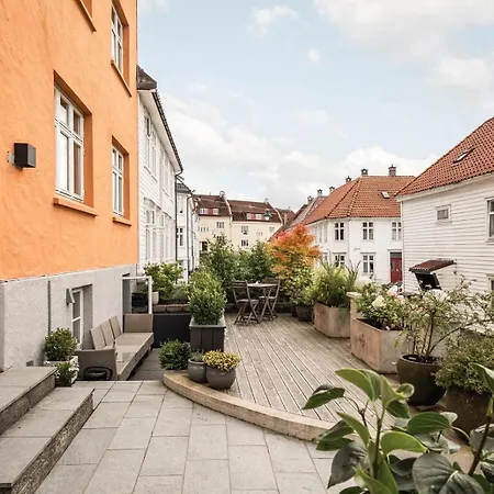 Stylish 2br With Patio And Smart Tv - 10 Min To Bryggen *