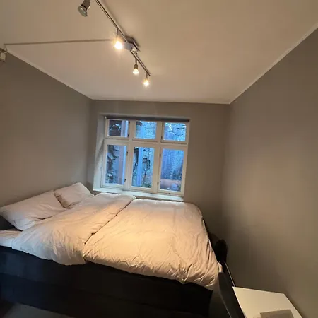 Stylish 2br With Patio And Smart Tv - 10 Min To Bryggen Appartement *