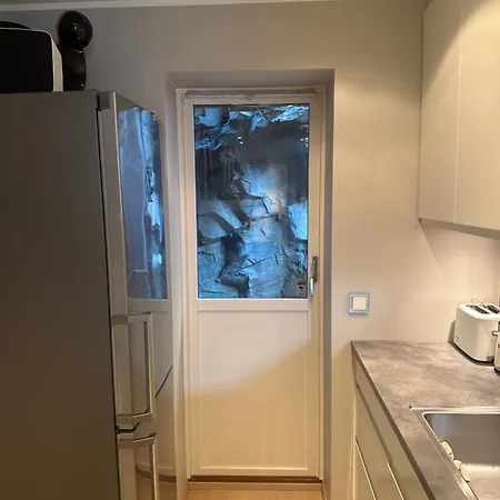 Stylish 2br With Patio And Smart Tv - 10 Min To Bryggen Апартаменти Берген