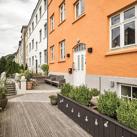 Lejlighed Stylish 2br With Patio And Smart Tv - 10 Min To Bryggen