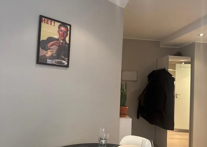 Stylish 2br With Patio And Smart Tv - 10 Min To Bryggen شقة