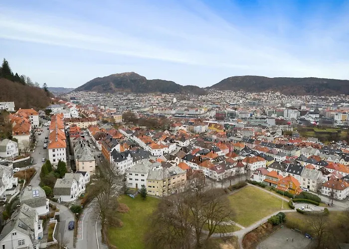Stylish 2br With Patio And Smart Tv - 10 Min To Bryggen Bergen